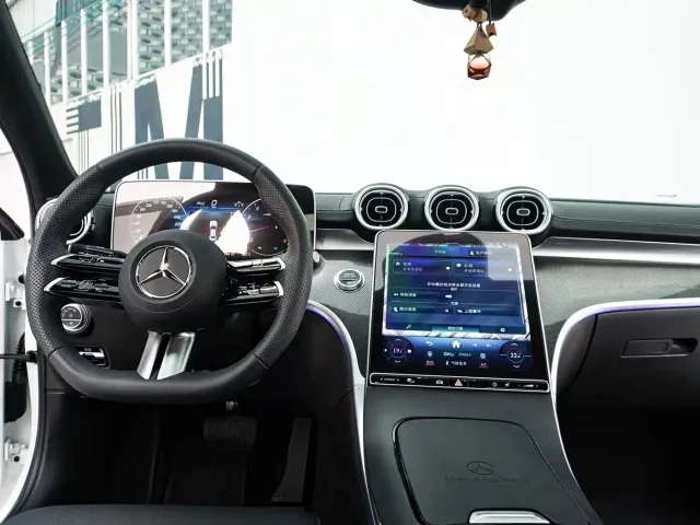 Mercedes-Benz C-Class — Фото автомобиля 19