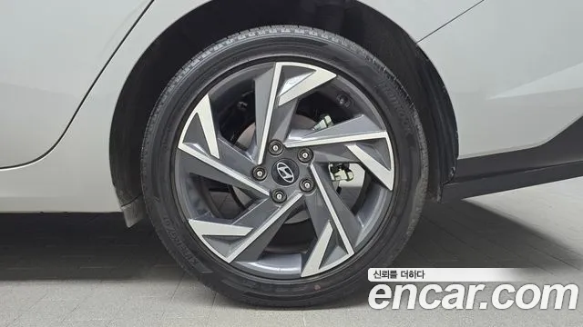 Hyundai Avante — Фото автомобиля 6