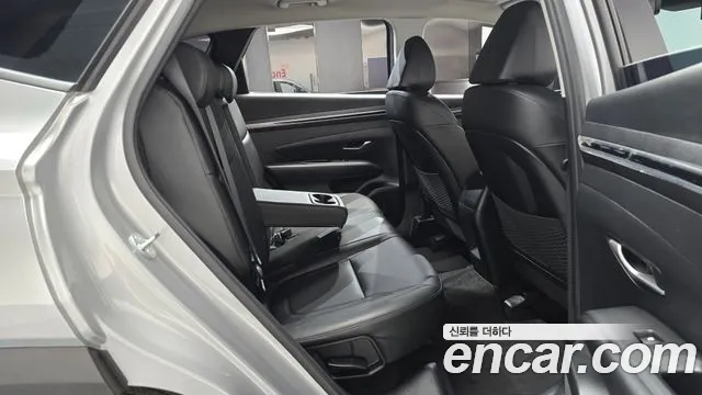 Hyundai Tucson Tucson (NX4) Дизель 2.0 2WD — Фото автомобиля 5
