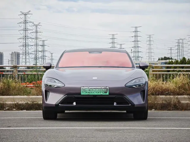 Xiaomi SU7 — Фото автомобиля 2