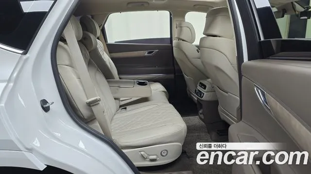 Genesis GV80 — Фото автомобиля 17