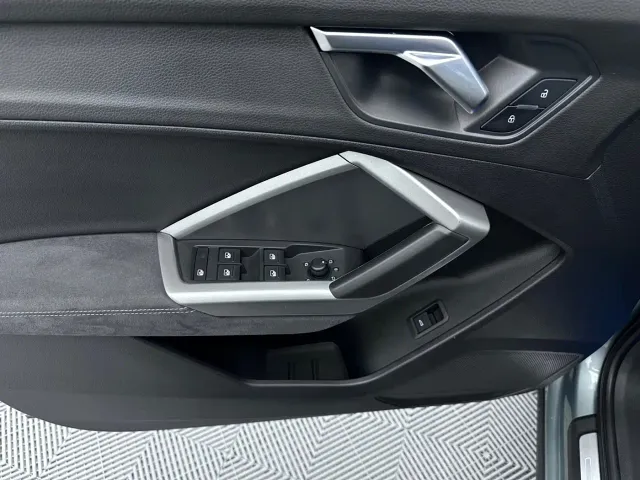 Audi Q3 — Фото автомобиля 17