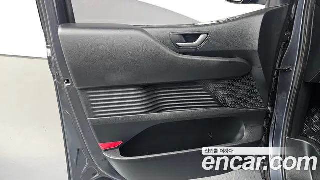 Hyundai Staria Staria Tourer 11 мест — Фото автомобиля 21