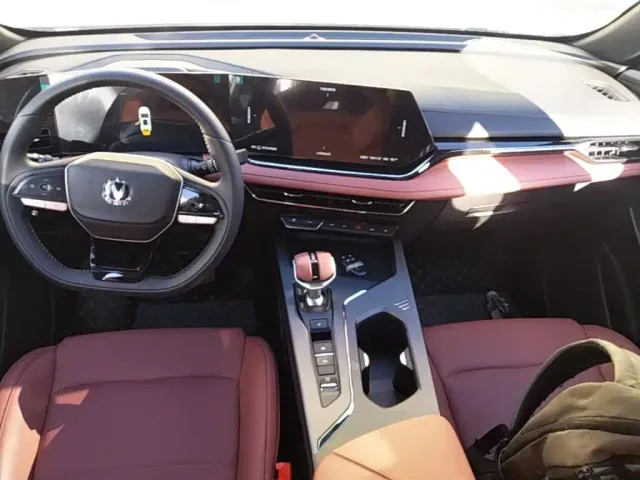Changan X5 Plus — Фото автомобиля 9