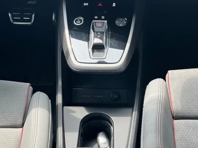 Audi Q5 e-tron — Фото автомобиля 23