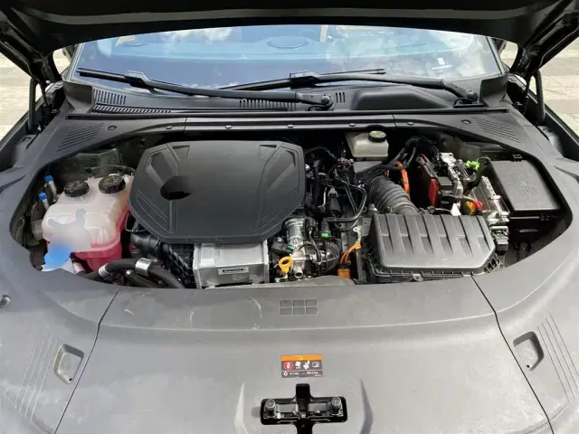 Geely Galaxy Xingyao 8 — Фото автомобиля 19
