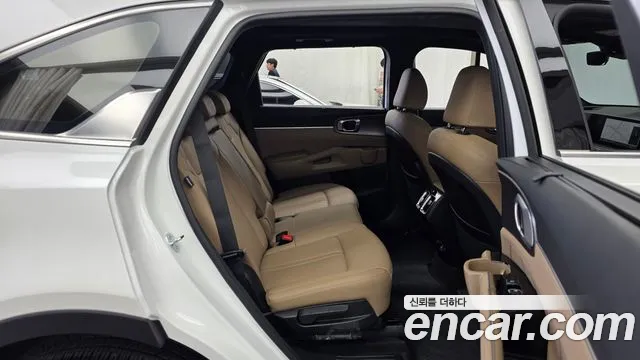 Kia Sorento Новый Sorento 4 поколение Бензин 2.5T 2WD — Фото автомобиля 12
