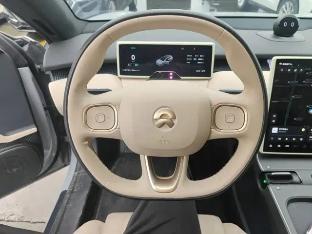 Nio ET5 Touring — Фото автомобиля 10