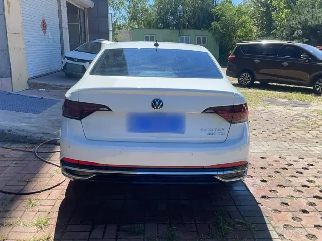 Volkswagen Sagitar — Фото автомобиля 13