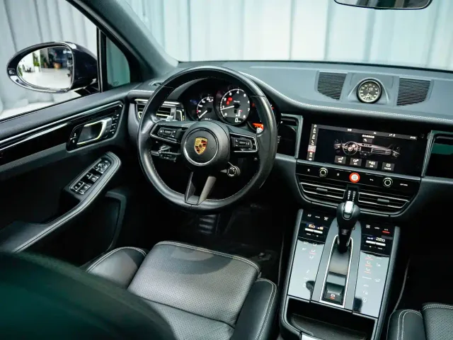 Porsche Macan — Фото автомобиля 11