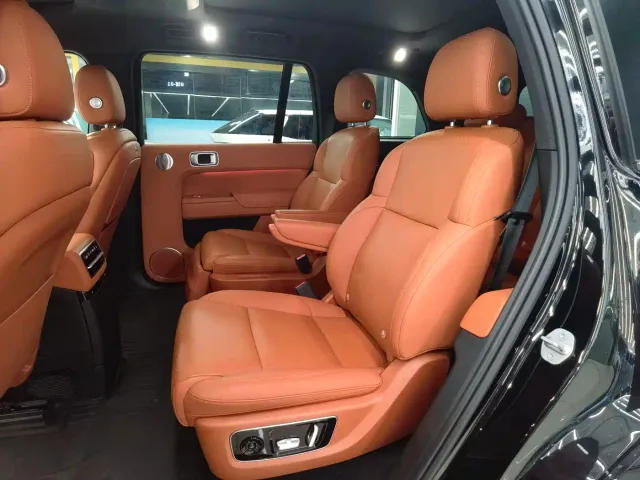 Li Auto L9 — Фото автомобиля 6
