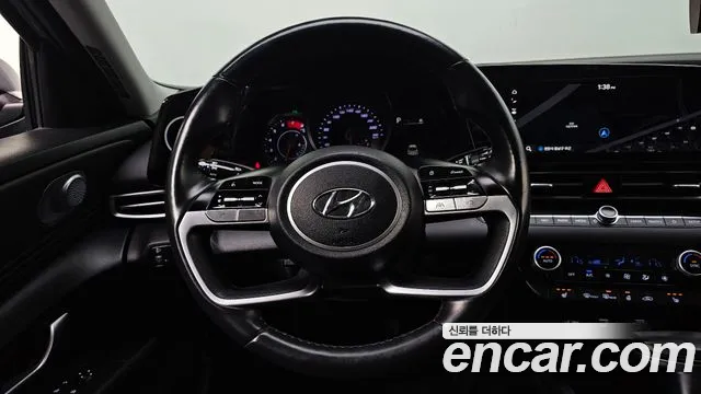 Hyundai Avante CN7 — Фото автомобиля 16