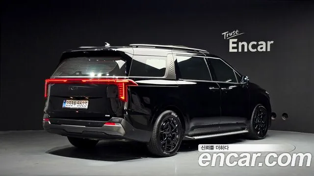 Kia Canival Новый Carnival 4 поколение Бензин 7 мест X Line — Фото автомобиля 2