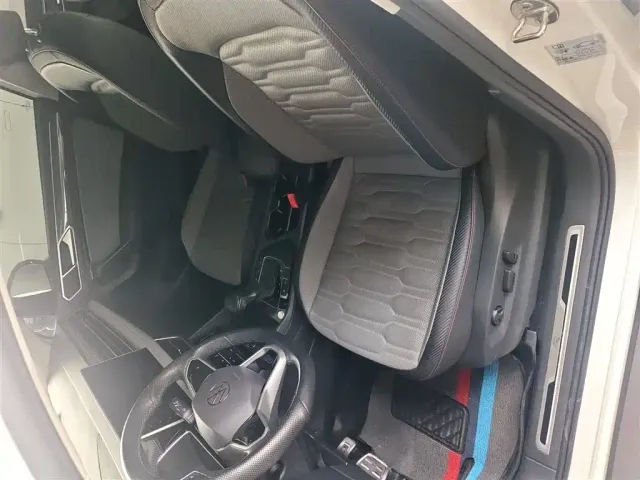 Volkswagen Tiguan X — Фото автомобиля 9
