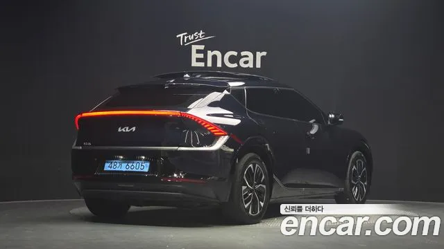 Kia EV6 — Фото автомобиля 2