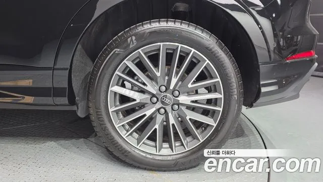 Audi Q3 40 TFSI quattro Premium — Фото автомобиля 20