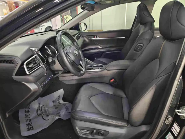 Toyota Camry — Фото автомобиля 5