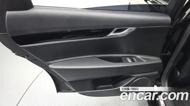 Genesis G80 Бензин 2.5 турбо 2WD — Фото автомобиля 24