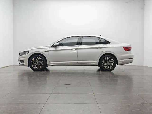 Volkswagen Sagitar — Фото автомобиля 10