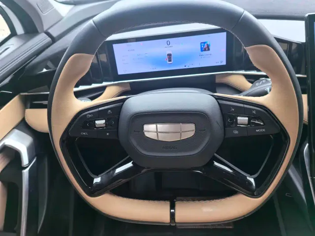 Geely Boyue L — Фото автомобиля 14