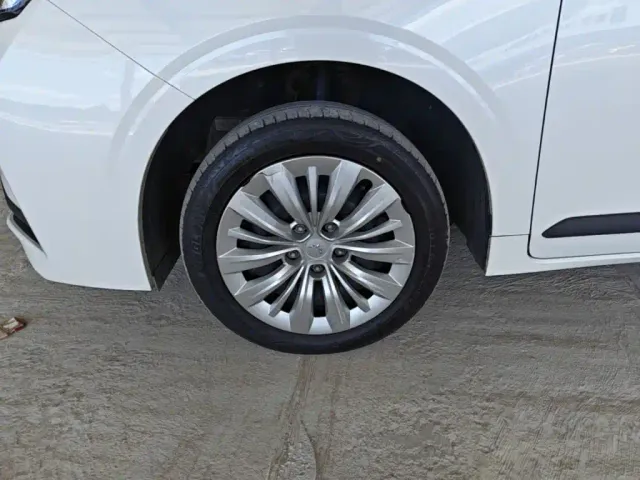 Wuling Jiachen — Фото автомобиля 22