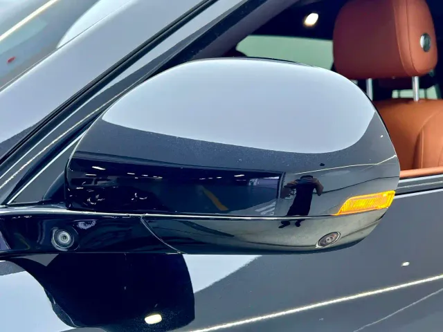 Li Auto L8 — Фото автомобиля 10