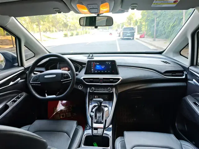 Maxus G50 — Фото автомобиля 5