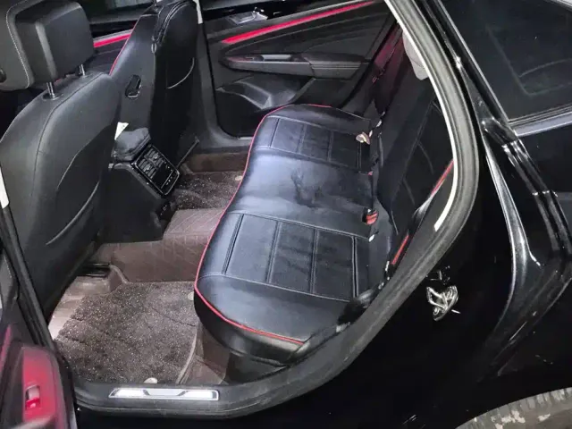 Volkswagen Passat — Фото автомобиля 11
