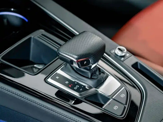Audi Audi A4L 2024 40 TFSI Luxury Dynamic — Фото автомобиля 16
