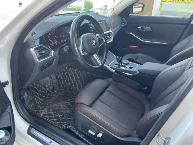 BMW 3 Series — Фото автомобиля 4