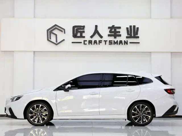 Subaru WRX — Фото автомобиля 4