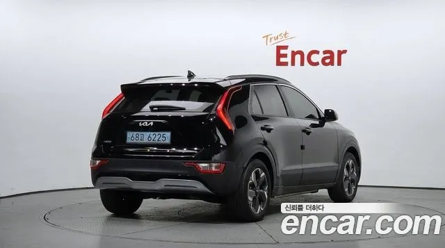 Kia Niro — Фото автомобиля 2