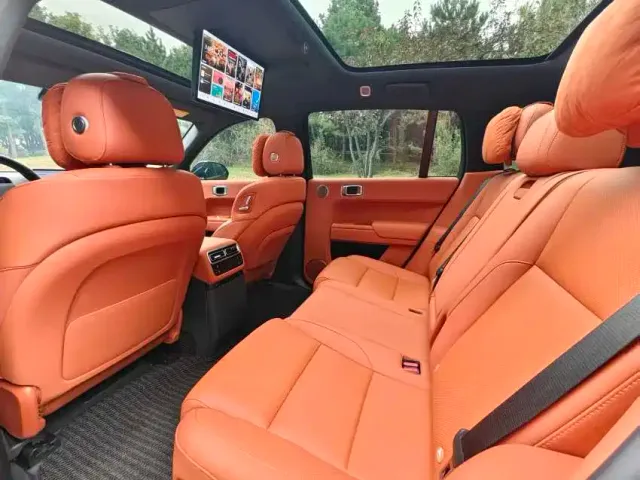 Li Auto L7 — Фото автомобиля 8