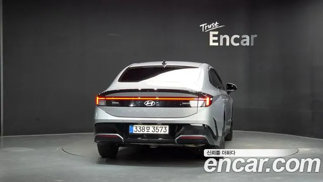Hyundai Sonata — Фото автомобиля 4