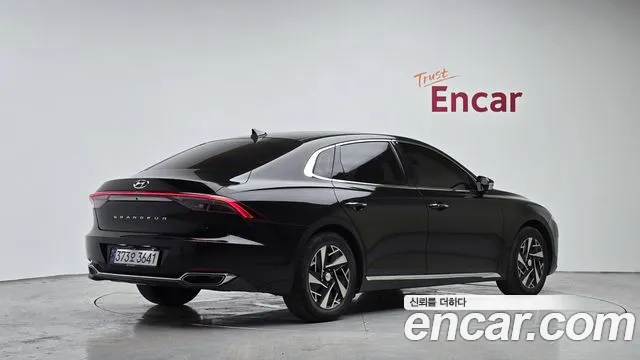 Hyundai Grandeur Grandeur (New) Hybrid — Фото автомобиля 2