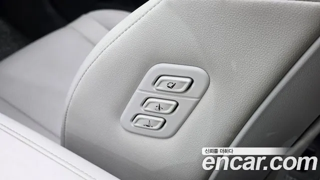 Hyundai Grandeur GN7 — Фото автомобиля 29