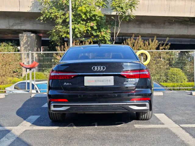 Audi A6L — Фото автомобиля 8