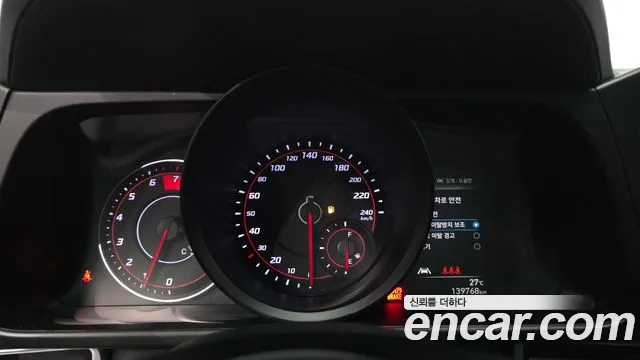 Hyundai AVANTE Avante (CN7) — Фото автомобиля 8