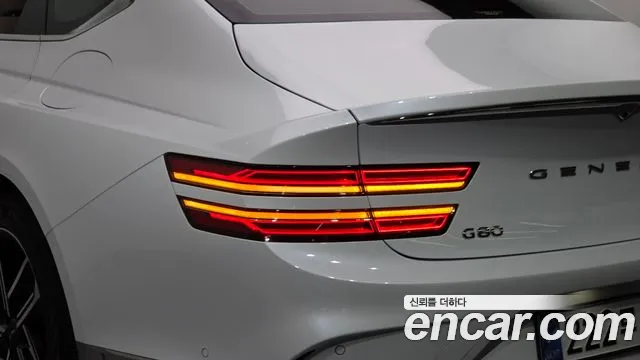 Genesis G80 Бензин 2.5 турбо AWD — Фото автомобиля 23