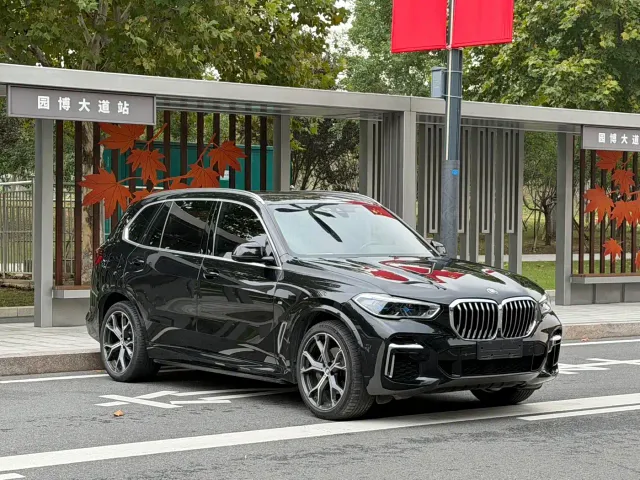 BMW X5 — Фото автомобиля 3