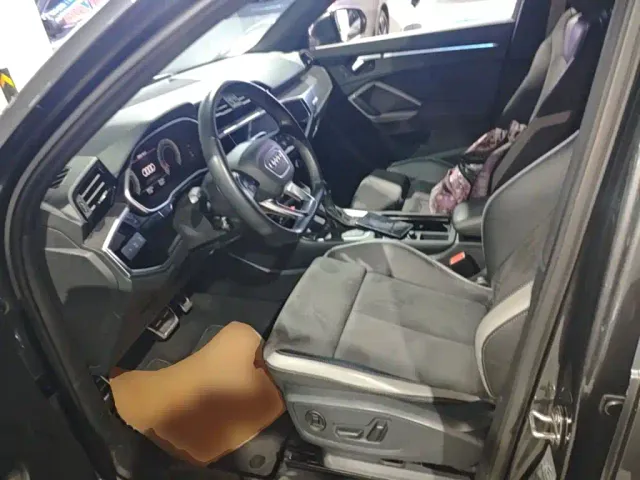 Audi Q3 — Фото автомобиля 14