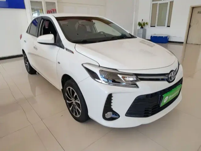 Toyota Vios — Фото автомобиля 3