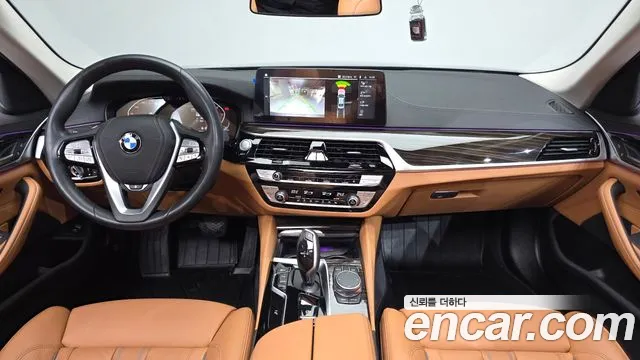 BMW 5-Series — Фото автомобиля 7