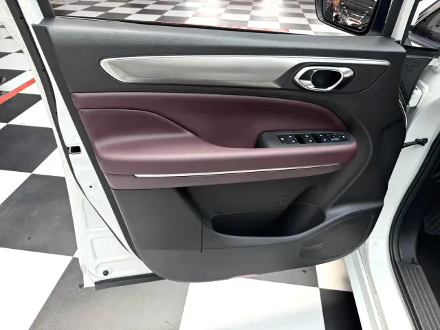 GAC Trumpchi M6 — Фото автомобиля 6