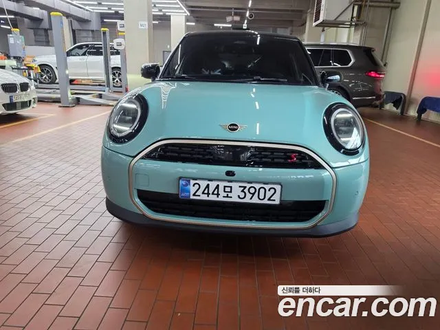 Mini Cooper — Фото автомобиля 3