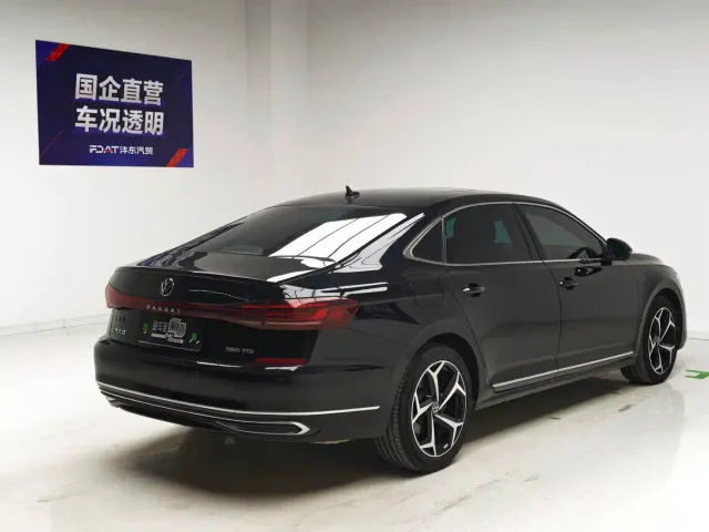Volkswagen Passat — Фото автомобиля 4