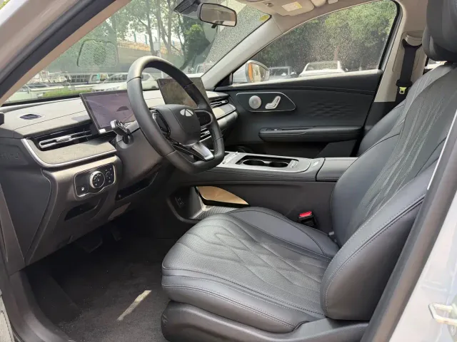 Chery Fengyun Fengyun A8L 2025 1.5TGDI 145km Comfort — Фото автомобиля 6