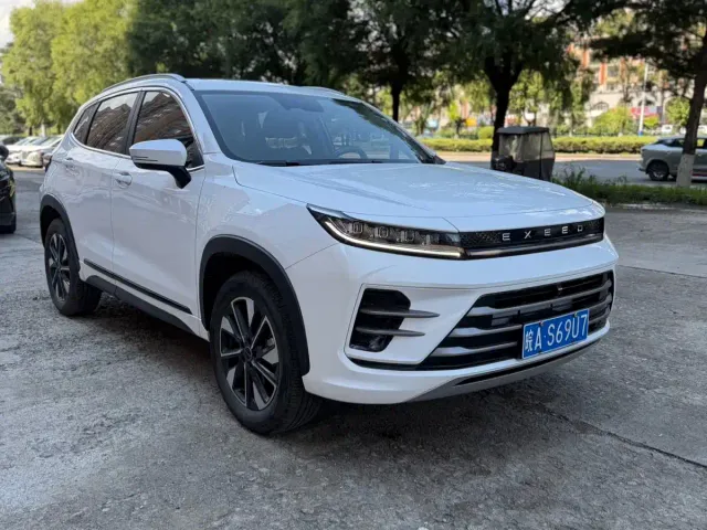 Exeed LX — Фото автомобиля 3