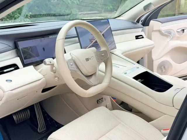 BYD Seal 08 — Фото автомобиля 2