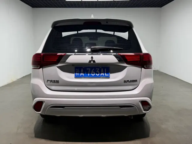Mitsubishi Outlander — Фото автомобиля 26